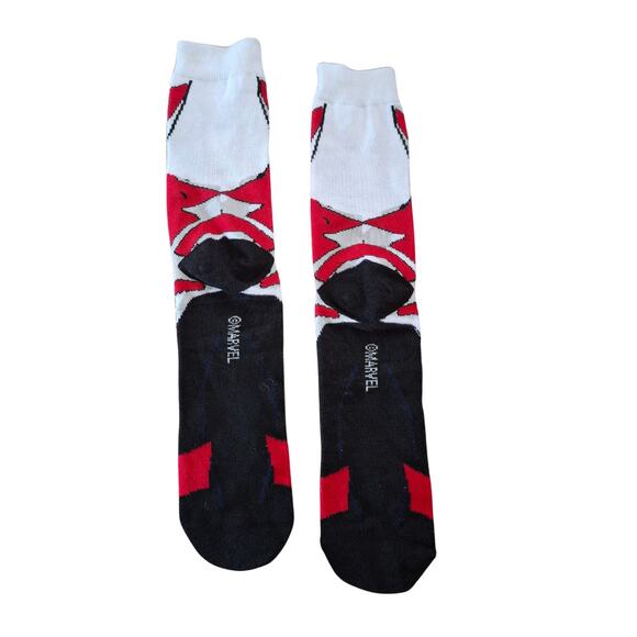 Marvel Universe Comics Spiderman Red and White Size 6/5-11 (Fabric Sock Unisex) - Picture 2 of 3